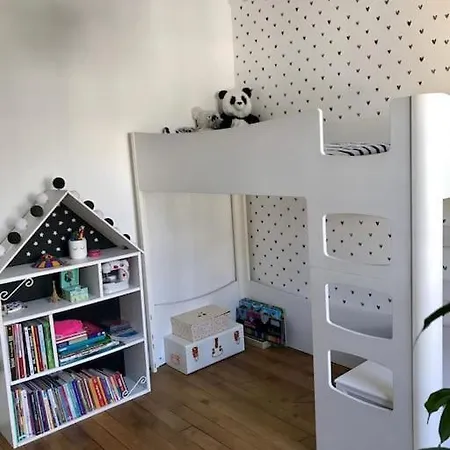 Beautifully Designed Homely Calm Parisian Duplex Apartmán *